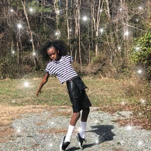 Meet your Posher, Kaia